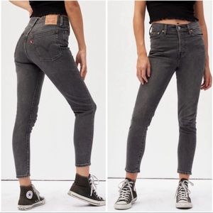 Levi’s Wedgie Fit High Rise Skinny Jeans in Jet Pack Grey Black Wash Size 30